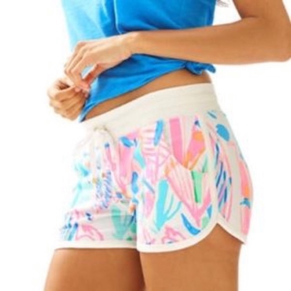 Lilly Pulitzer Chrissy Beach Short Out 
